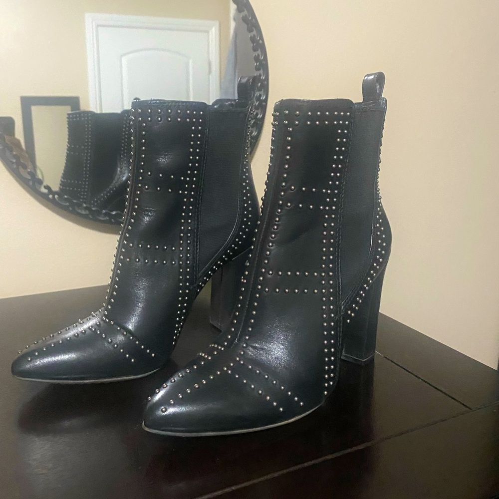 Vince Camuto Basila Ankle Boot